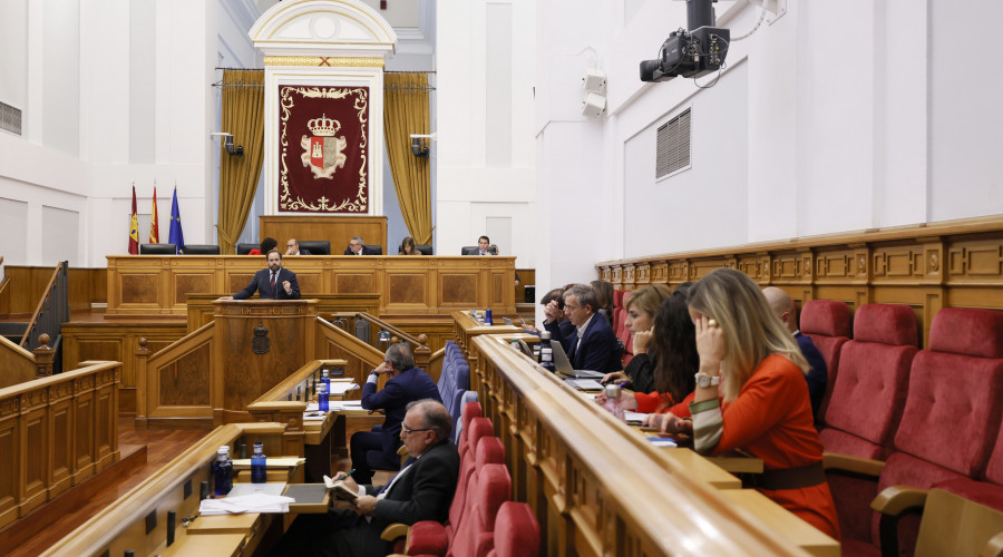 El acuerdo sobre la amnistía se mezcla con debate de presupuestos de C-LM con reproches entre PP, PSOE y Vox